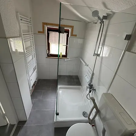 Apartment Big House With Bigger Garden 5 Minutes To Expo Hannover